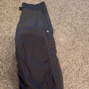 Size 6 Grey dance studio Crop